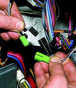 Помощь выездного  автоэлектрика в г.Киеве Дарницки photo 4