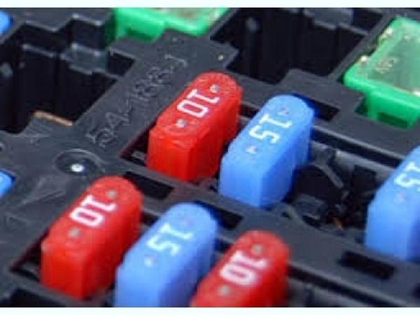 Автоэлектрик в Киеве выезд без выходных Дарница фото