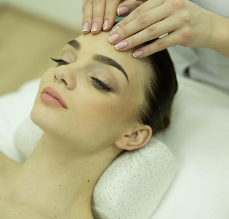 Косметологія, контурна пластика губ. фото 9