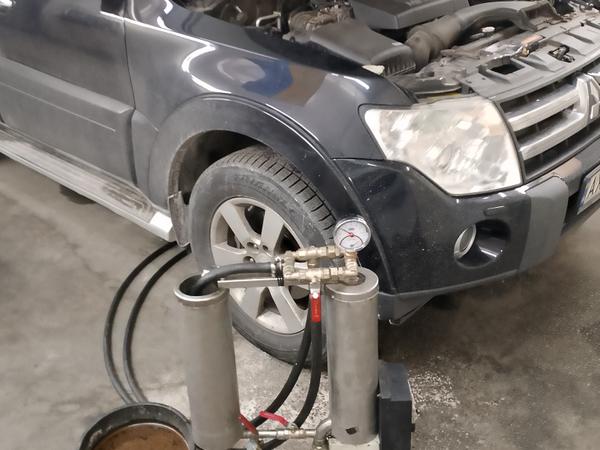 Промывка радиатора печки фото