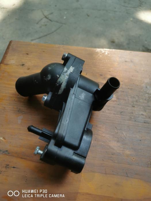 Термостат на Форд Смах,Фокус photo 4