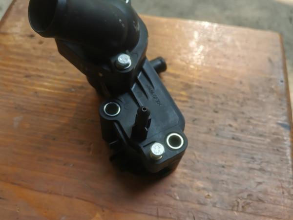 Термостат на Форд Смах,Фокус photo