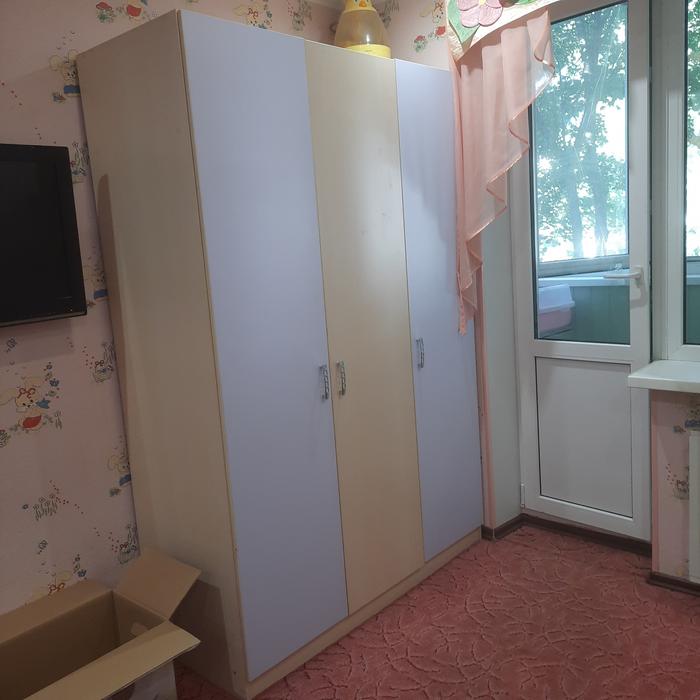 Шкаф для одягу фото 2