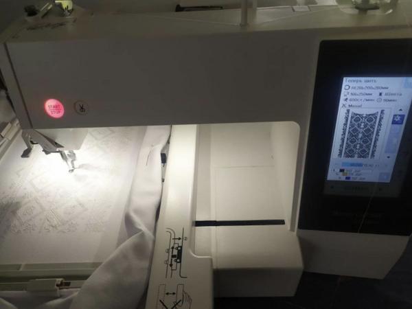 Вишивальна машинка Janome E500 фото