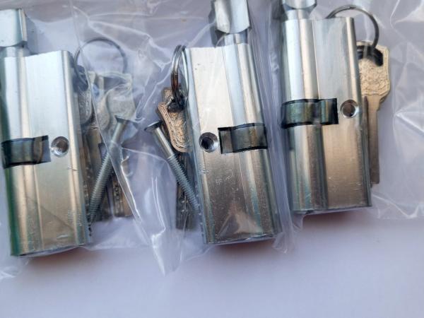 Серцевину для замка. 120 гон фото