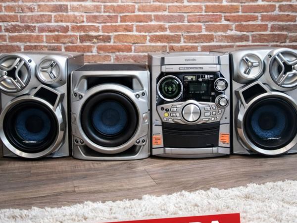 Мазикальний центр Panasonic фото