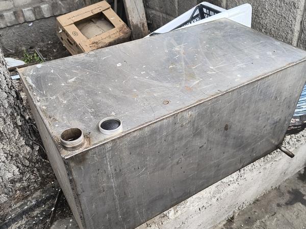 Продати бак з неержавійки photo