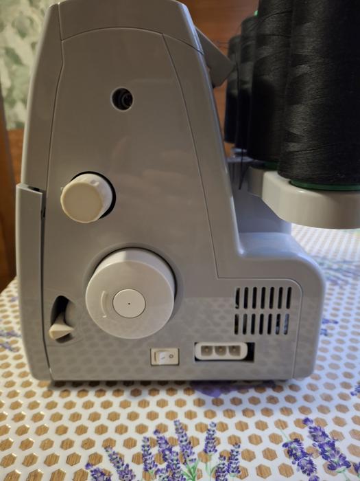 Швейная  машинка фото 2