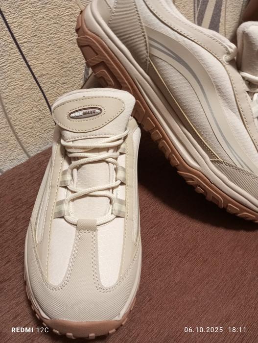 Кросівки чоловічі photo 5