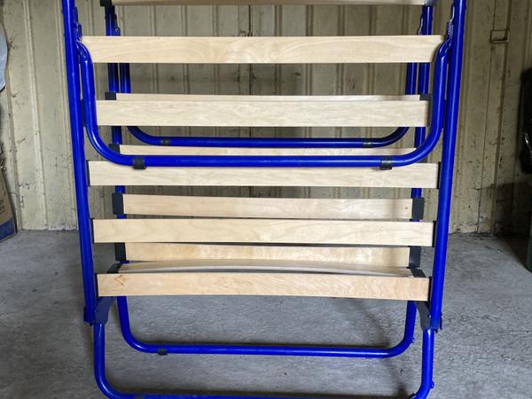 Розкладачка з ламелями фото