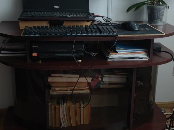 Журнальний столик фото