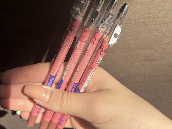 Олівець для губ Glambee 110 photo