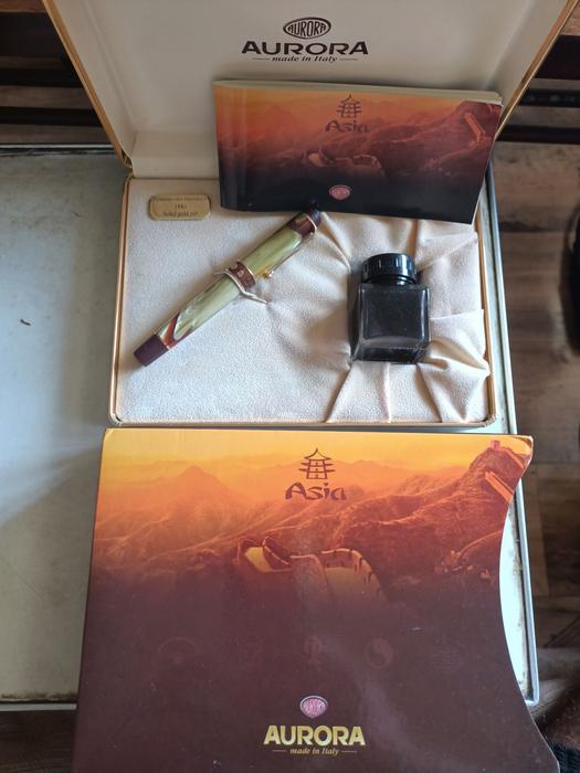 Перьевая ручка Aurora фото 4