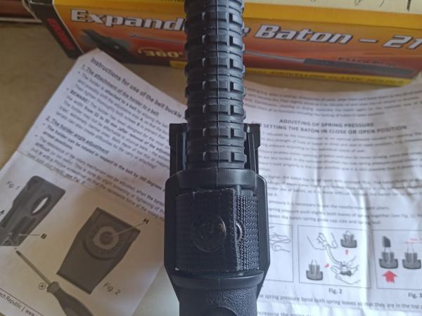 Телескопическая дубинка photo