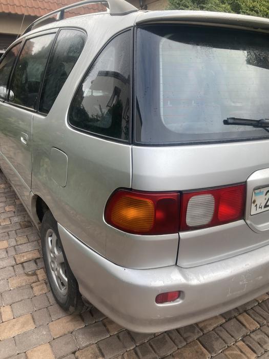 Легковий автомобіль photo 3