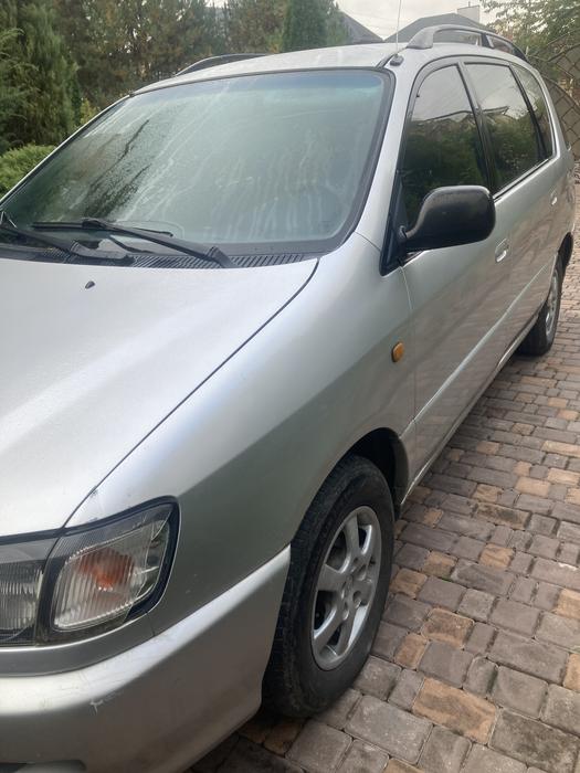 Легковий автомобіль photo 4