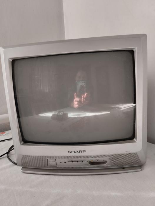 Продам телевизор. SHARP. фото 1