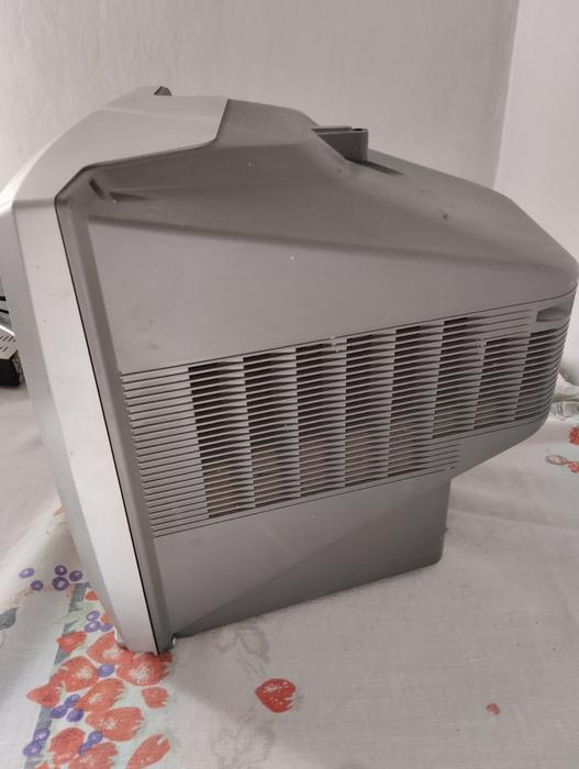 Продам телевизор. SHARP. фото 2