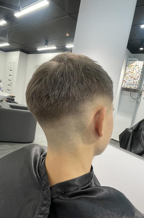 Перукарські послуги фото 4