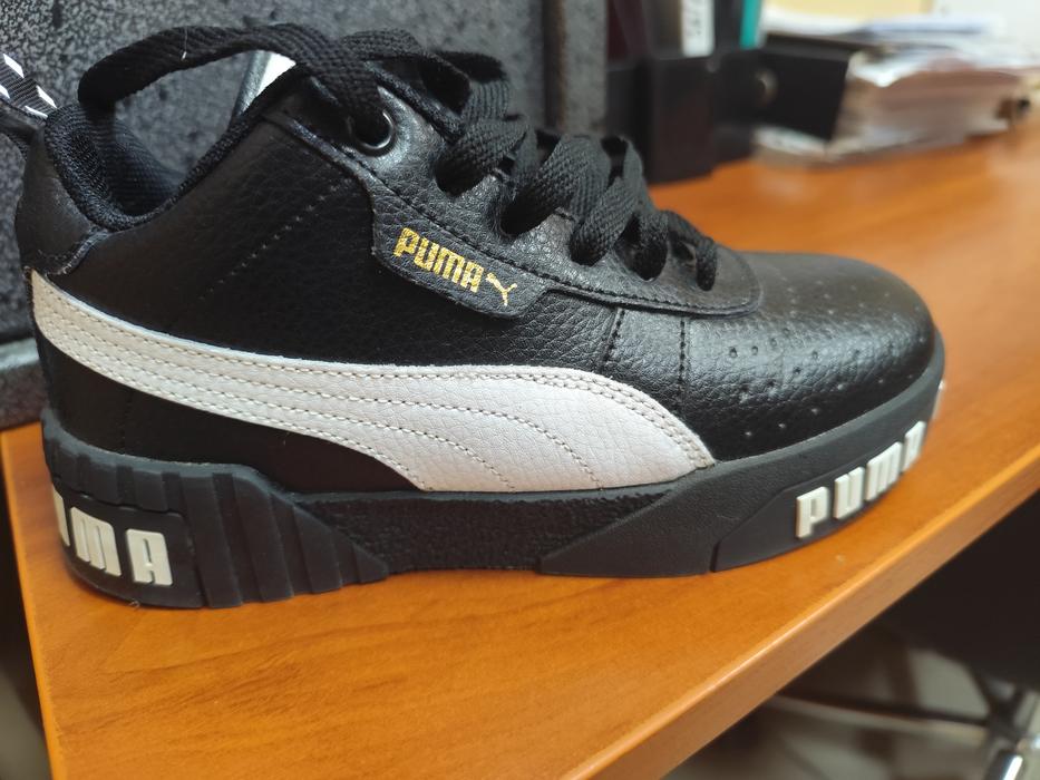 Кросівки photo 1