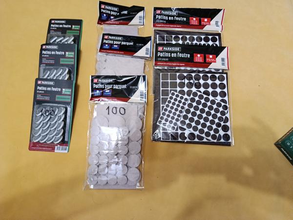 Наліпки мебельні,войлочні photo