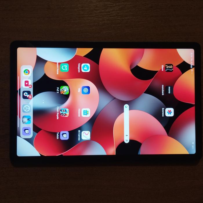 Комп'ютерна техніка Планшет фото 1