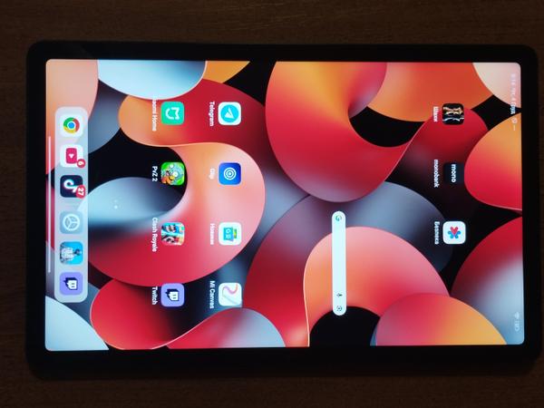 Комп'ютерна техніка Планшет фото