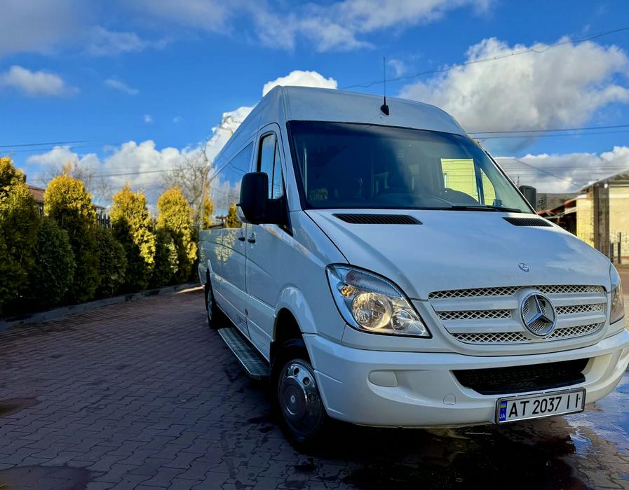Комфортні пасажирські перевезення фото 6