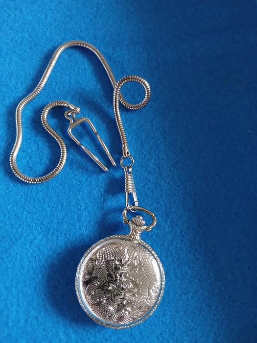 Вінтажний кишеньковий годинник від Louis Dino photo 1