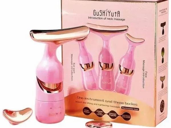 Масажер для обличчя photo