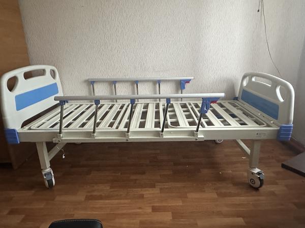 Медична функціональна кровать фото