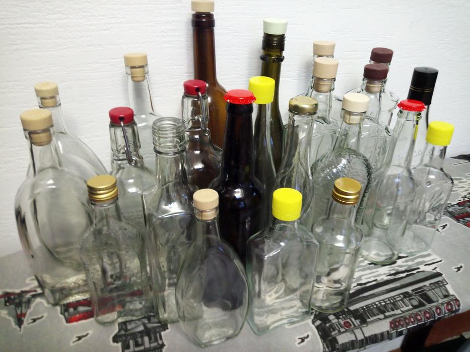 Винна склянна пляшка photo 1