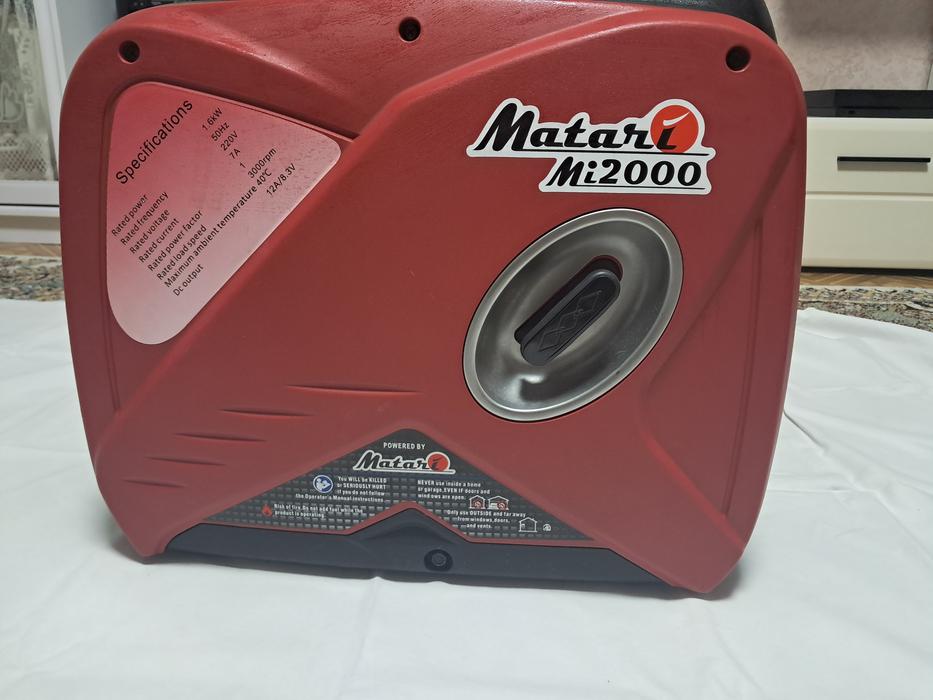 Бензиновий генератор фото 3