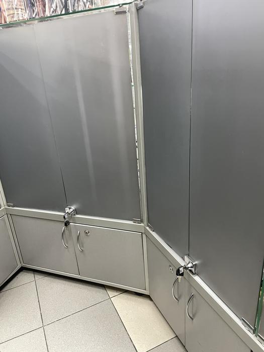 Торговельне обладнання photo 3