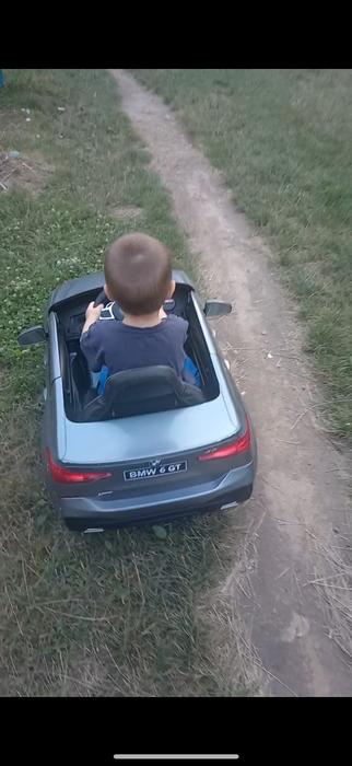 Дитячий електромобіль фото 1