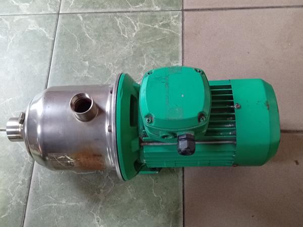 Продаю насос б/у photo