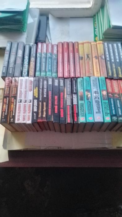 Продам книги в твердом переплете photo 1