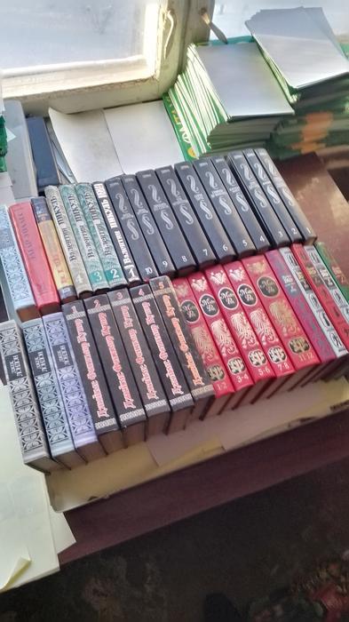 Продам книги в твердом переплете photo 3