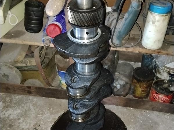 Продаж авто запчаснин фото