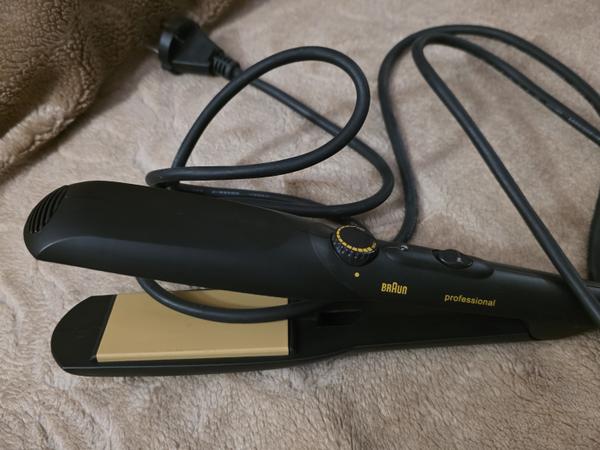 Утюжок для волос photo