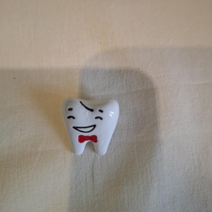 Тематические булавки фото 2