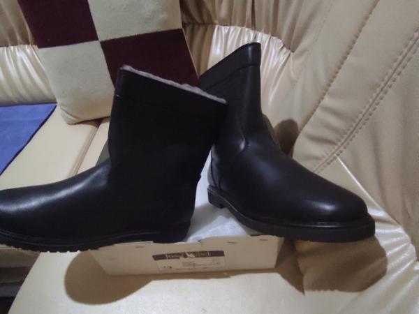 Продаються нові зимові чеботи 46розміру. photo