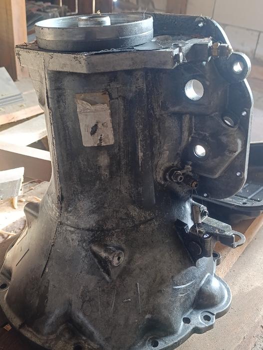 Автозапчастини фото 1