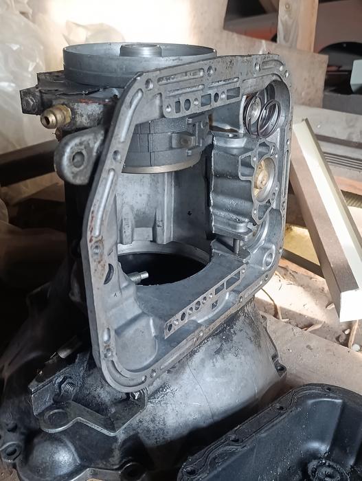 Автозапчастини фото 3