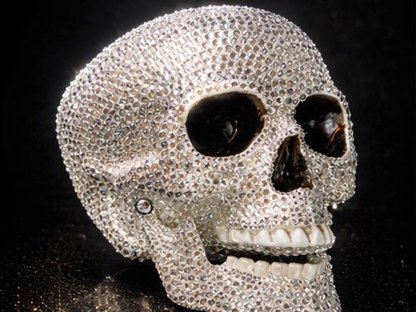 Декоративний арт череп з кристалами | ручна робота photo