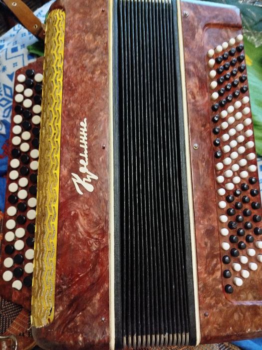 Продам баяны б/у photo 1