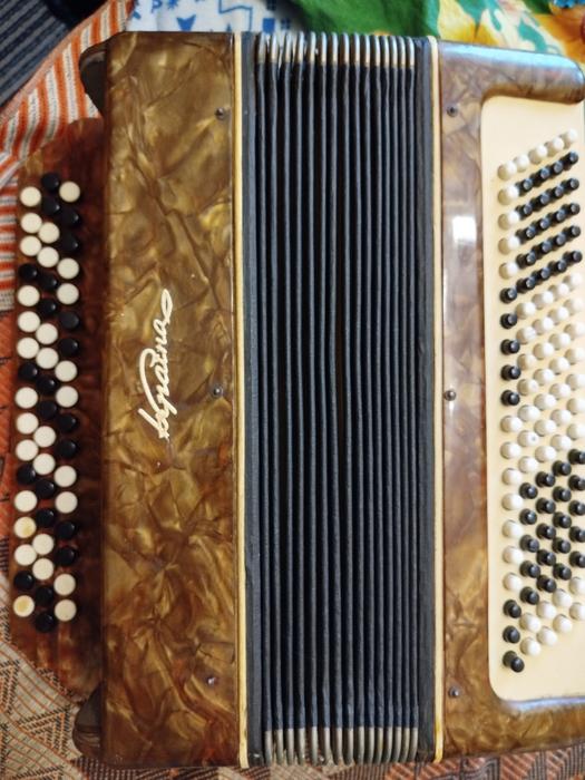 Продам баяны б/у photo 5