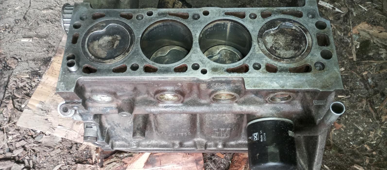 Продам низок 1,4 на Опель Кадет 1991г. photo 1