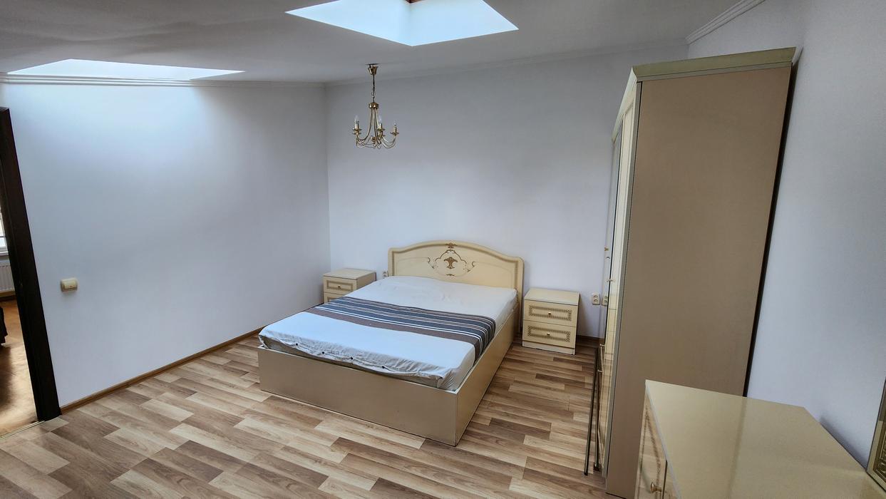 Продаж 2-кімнатної квартири у самому центрі Львова photo 2