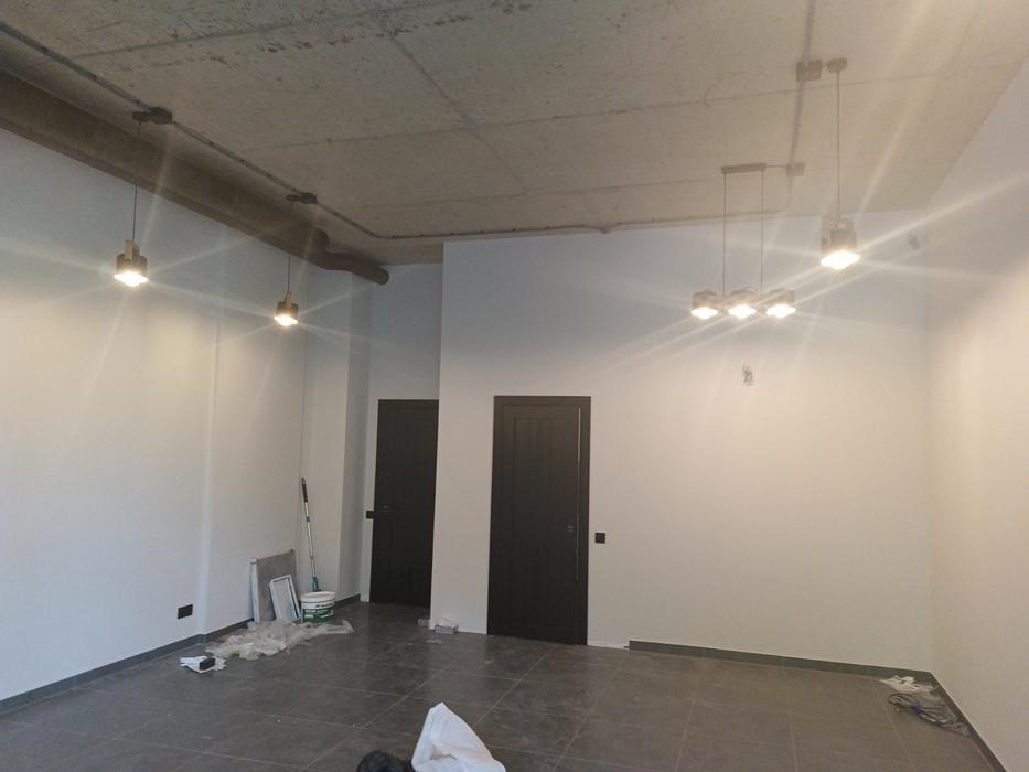 Фасадне комерційне приміщення вул. Карла Мікльоша фото 5